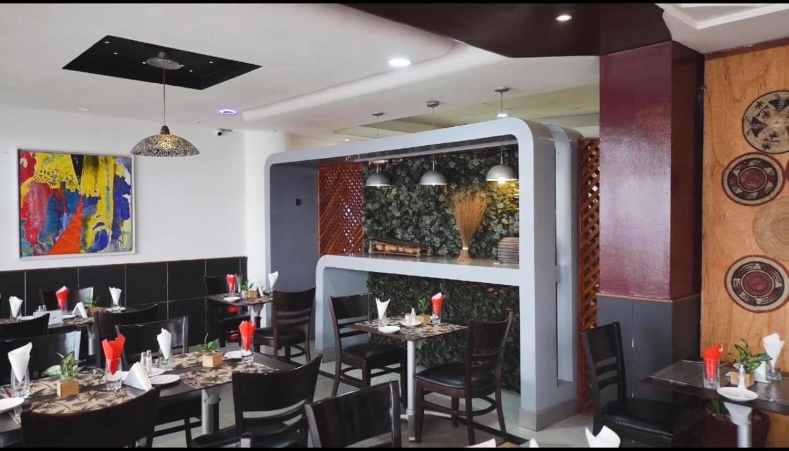 Nobila Airport Hotel 科托努 外观 照片
