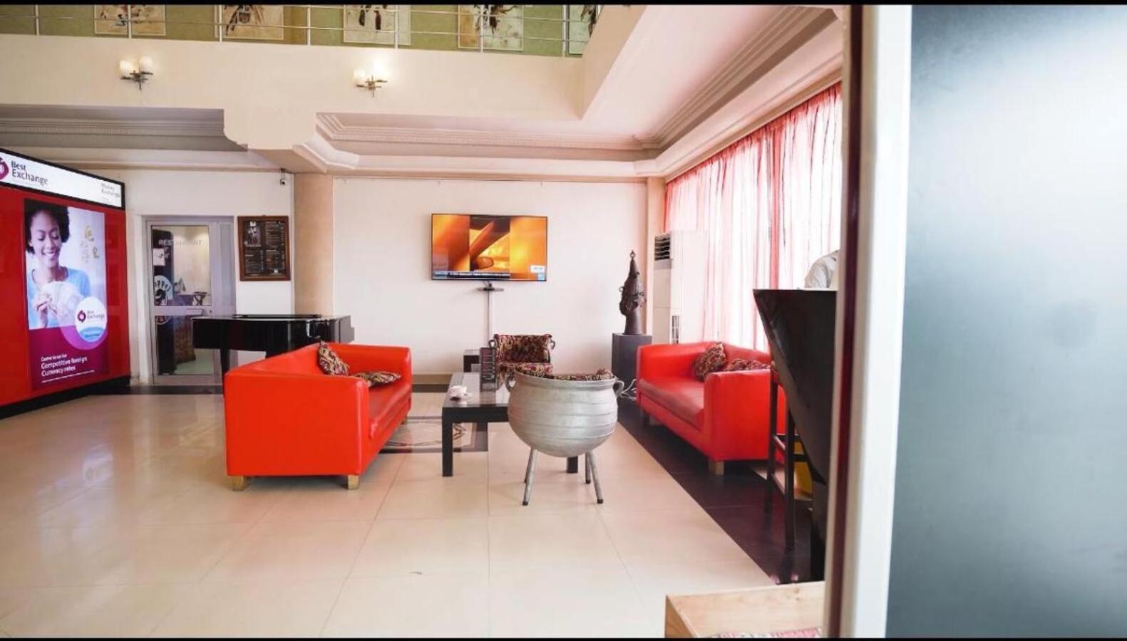 Nobila Airport Hotel 科托努 外观 照片