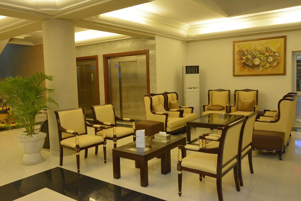 Nobila Airport Hotel 科托努 外观 照片