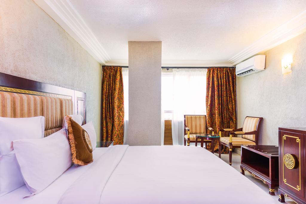 Nobila Airport Hotel 科托努 外观 照片