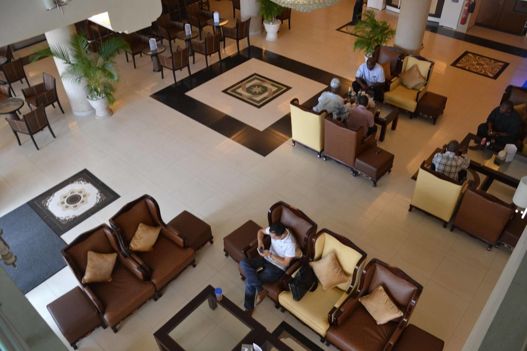 Nobila Airport Hotel 科托努 外观 照片